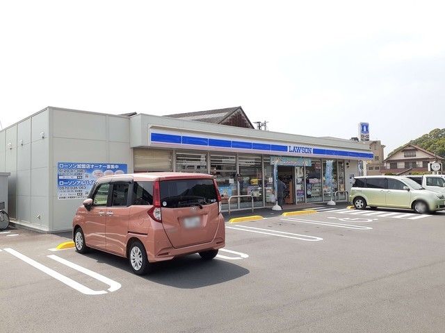 近くのコンビニまで3,600m（徒歩45分）