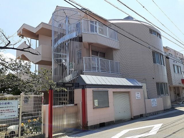 近くのかしの木保育園まで238m（徒歩3分）