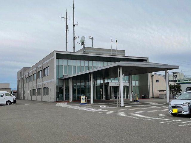 近くの刈羽村役場まで1,670m（徒歩21分）