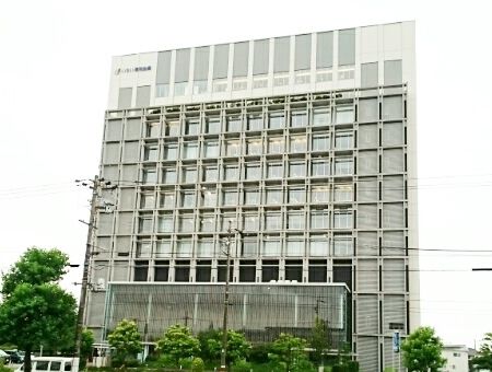 近くのいちい信用金庫本店まで500m(徒歩7分)