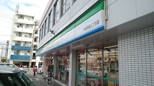 近くのコンビニまで400m（徒歩5分）
