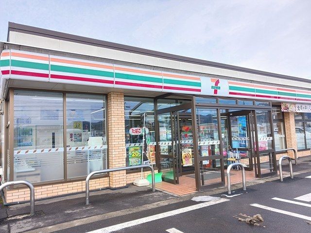 近くのセブンイレブン大館大田面店まで821m（徒歩11分）