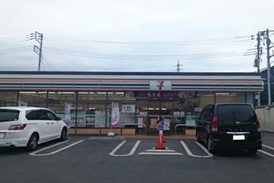 近くのセブンイレブンまで600m（徒歩8分）