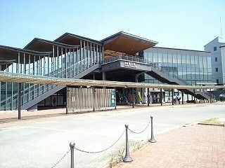 近くの西鉄柳川駅まで310m（徒歩4分）