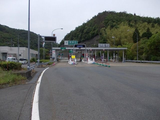 近くの舞鶴西ＩＣまで6,600m（徒歩83分）