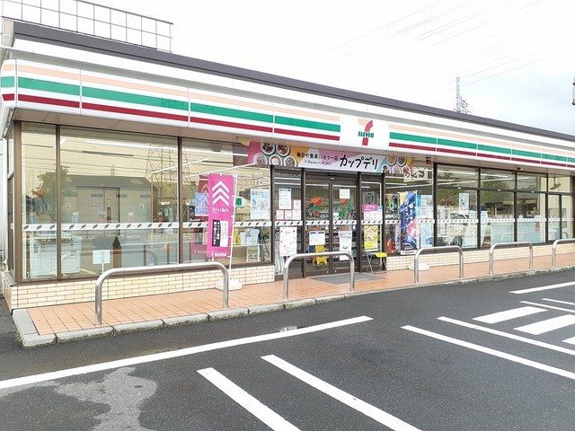 近くのセブンイレブン　小牧原新田店まで450m（徒歩6分）