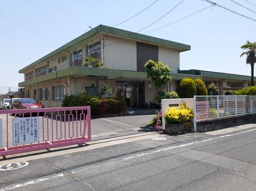 近くの幼稚園・保育園まで750m（徒歩10分）