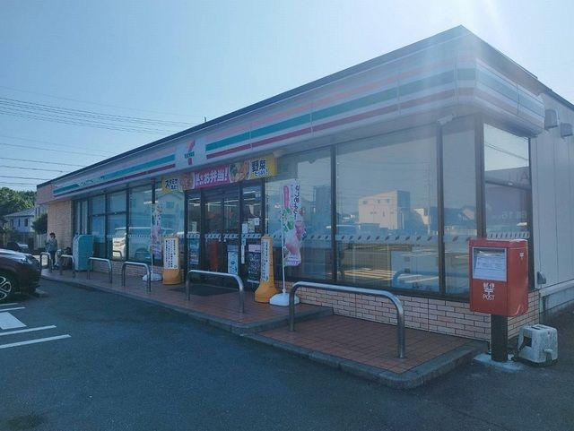 近くのセブンイレブンまで400m(徒歩5分)