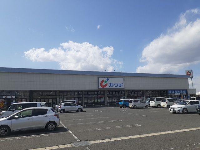 近くのカワチ薬品 古川店まで750m（徒歩10分）