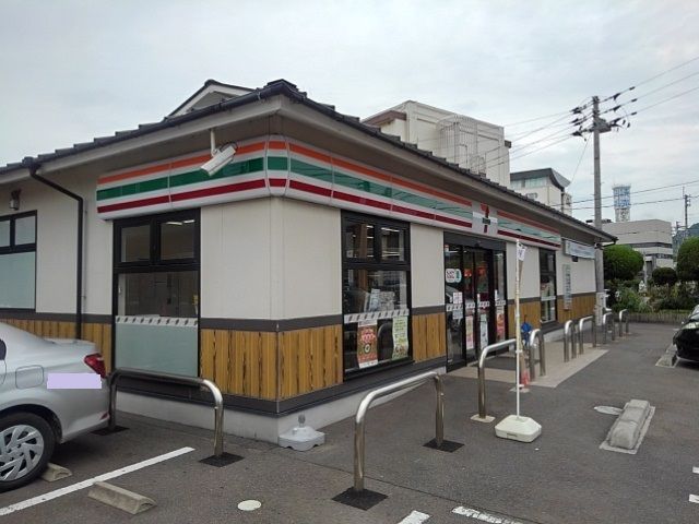 近くの7-11坂出西大浜北4丁目店まで750m(徒歩10分)
