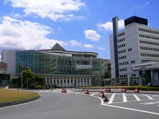 近くの病院まで1,600m（徒歩20分）