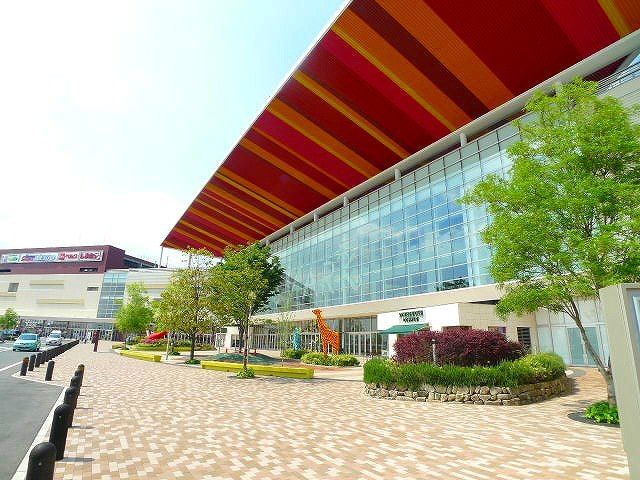 近くのスマーク伊勢崎まで2,100m(徒歩27分)