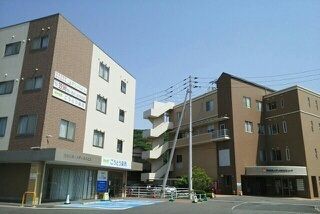 近くの西高松メディカルビルイーアさんまで800m（徒歩10分）
