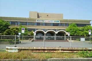 近くの香川県警察運転免許センターさんまで600m（徒歩8分）