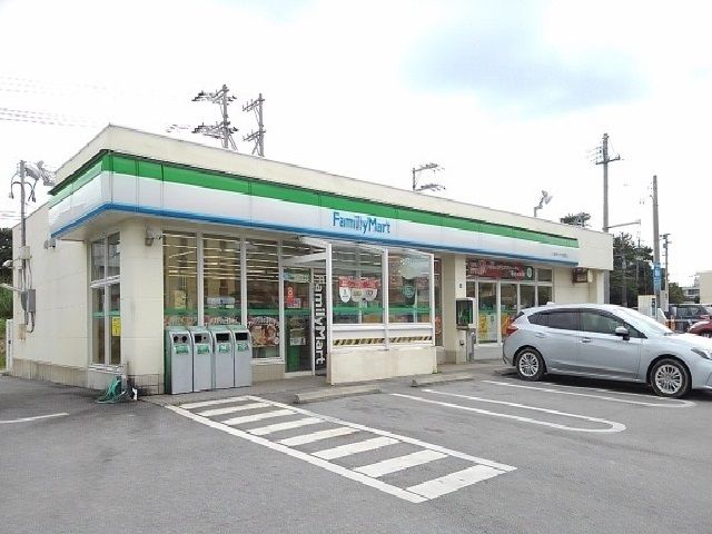 近くのローソン名護バイパス店まで350m（徒歩5分）