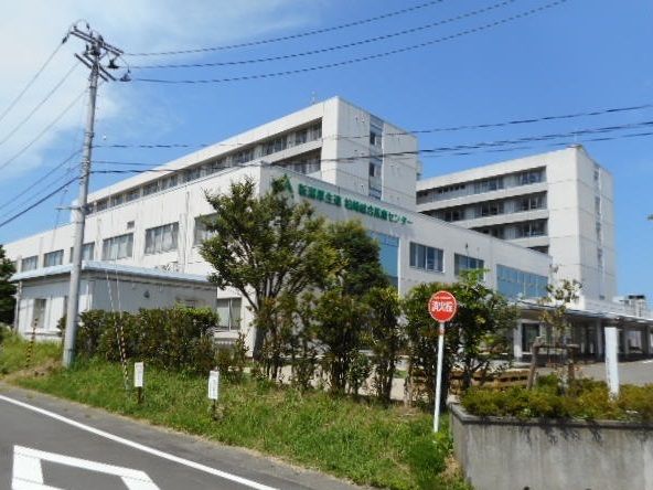 近くの柏崎総合医療センターまで590m(徒歩8分)