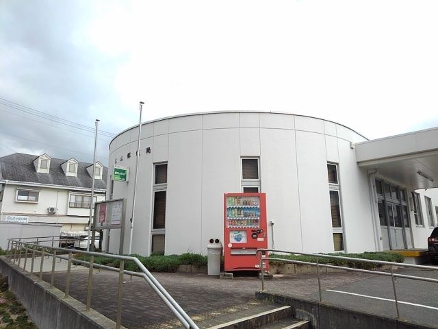 近くの久山郵便局まで1,600m（徒歩20分）