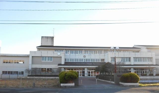 近くの相馬市立桜丘小学校まで1,700m（徒歩22分）