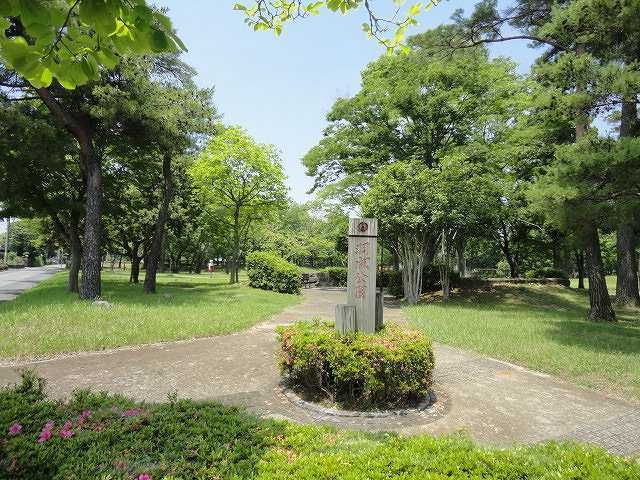 近くの羽成公園まで180m（徒歩3分）