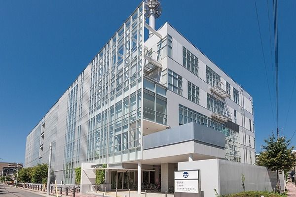 近くの西区役所まで950m（徒歩12分）