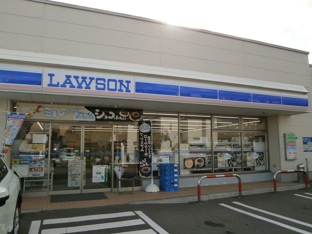 近くのローソン 函館深堀町店まで500m(徒歩7分)