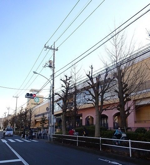 近くのモリタウンまで950m（徒歩12分）