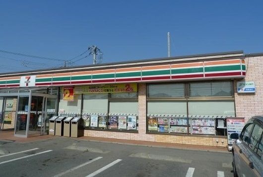 近くのセブンイレブンまで210m(徒歩3分)