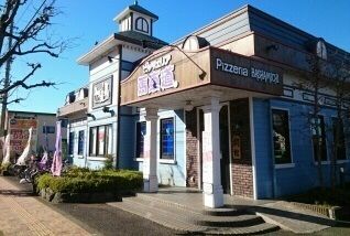 近くの飲食店まで400m（徒歩5分）