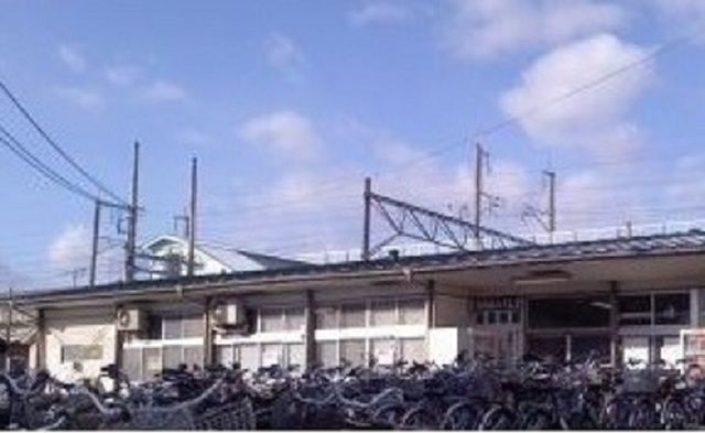 近くの南福島駅まで3,400m（徒歩43分）