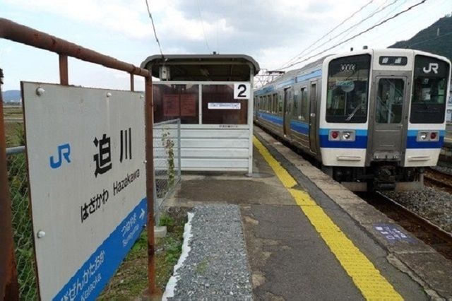 近くの岡山市立 灘崎小学校まで1,800m（徒歩23分）
