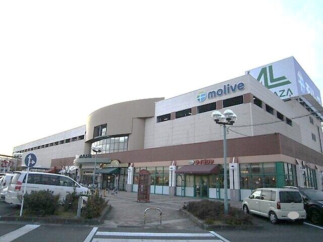 近くのモリーブ守山店まで1,250m(徒歩16分)