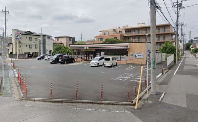 近くのセブン 川口柳崎4丁目店まで130m(徒歩2分)