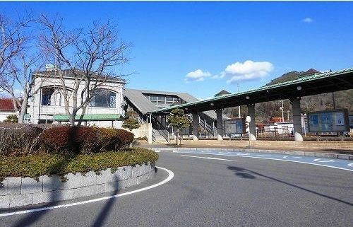 近くのJR甲立駅まで700m(徒歩9分)