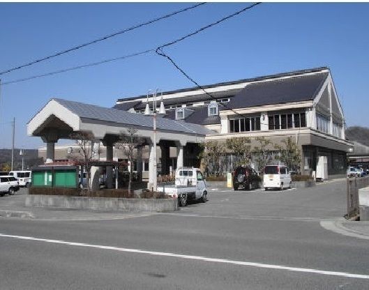 近くの甲田役所出張所まで800m(徒歩10分)