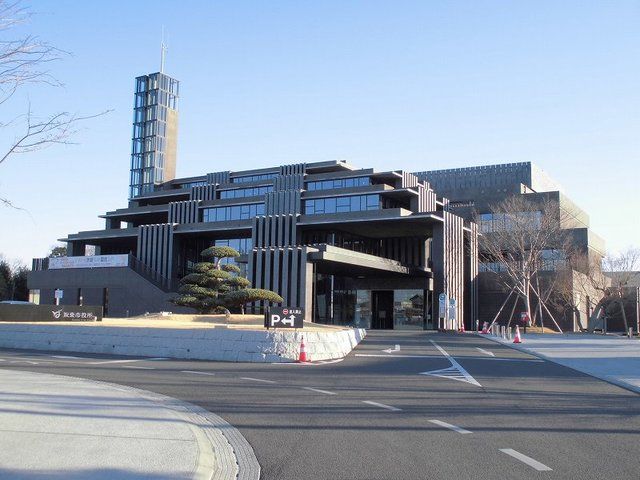 近くの坂東市役所まで2,200m（徒歩28分）