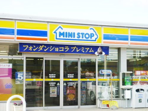 近くのミニストップ郡山亀田店まで1,000m（徒歩13分）