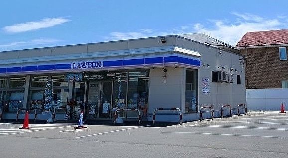 近くのローソン西2条南16丁目店まで270m(徒歩4分)