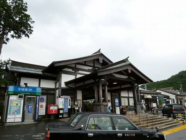 近くの高尾駅まで500m(徒歩7分)