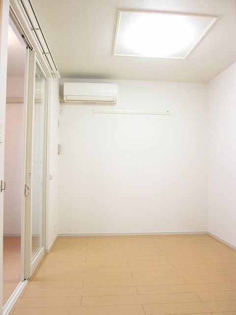 ベッドルーム