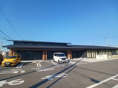 近くの長尾公民館さんまで1,500m（徒歩19分）