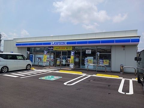 近くのローソン射水大門店まで450m（徒歩6分）