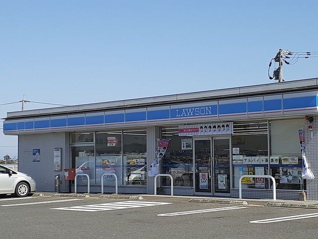 近くのローソン城南碇店まで750m（徒歩10分）
