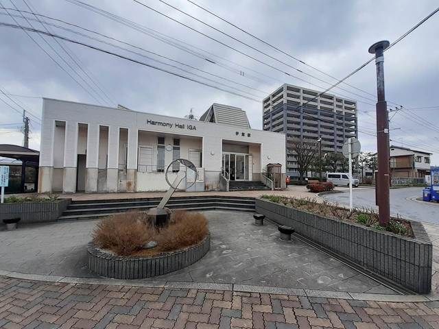 近くのJR伊賀駅まで1,800m（徒歩23分）