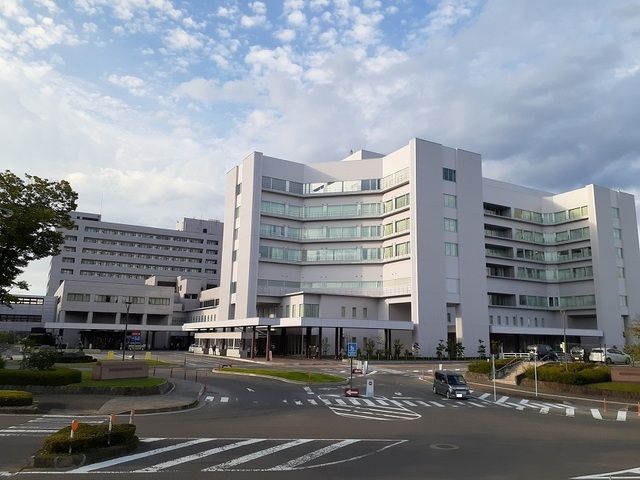 近くの福島県立医科大学附属病院まで2,600m(徒歩33分)