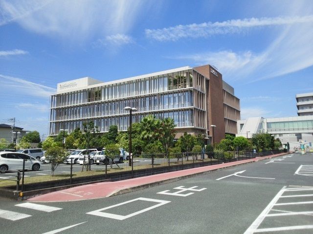 近くの済生会熊本病院まで2,100m(徒歩27分)