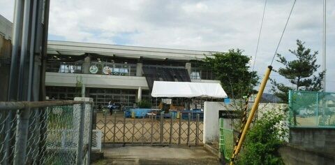 近くの幼稚園・保育園まで740m（徒歩10分）