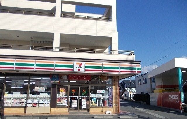 近くのセブンイレブン長泉下土狩西店まで750m（徒歩10分）