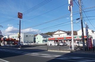 近くのサンクスまで1,000m（徒歩13分）