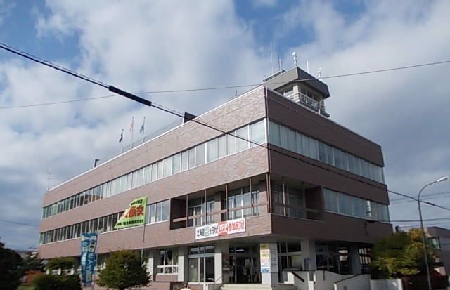 近くの芽室町役場まで800m(徒歩10分)