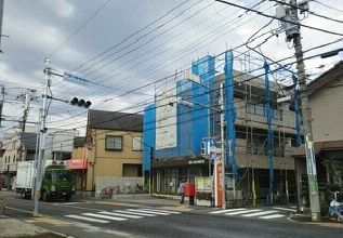 近くの郵便局まで240m（徒歩3分）